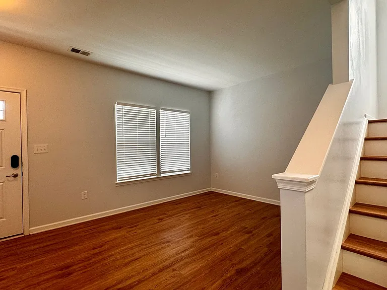 145 Holly Hill Dr — Photo 9