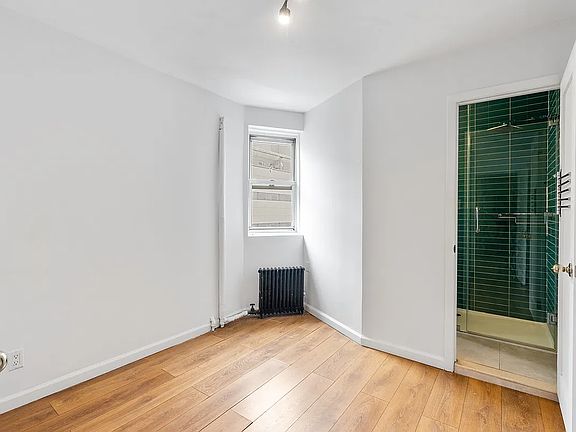 5th image of 723 11th Ave #4A