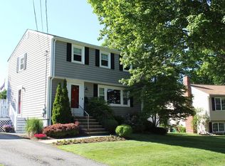 15 Palmer Rd, Beverly, MA 01915
