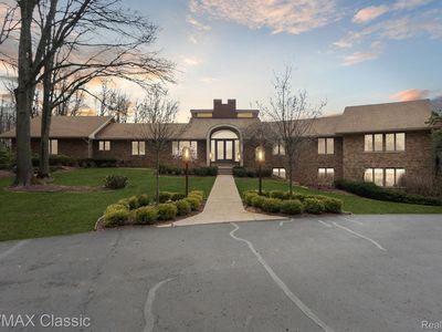 10056 Applegate Ln, Brighton, MI, 48114