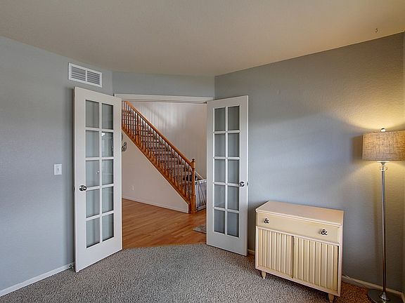 3rd image of 12615 Jersey Cir W