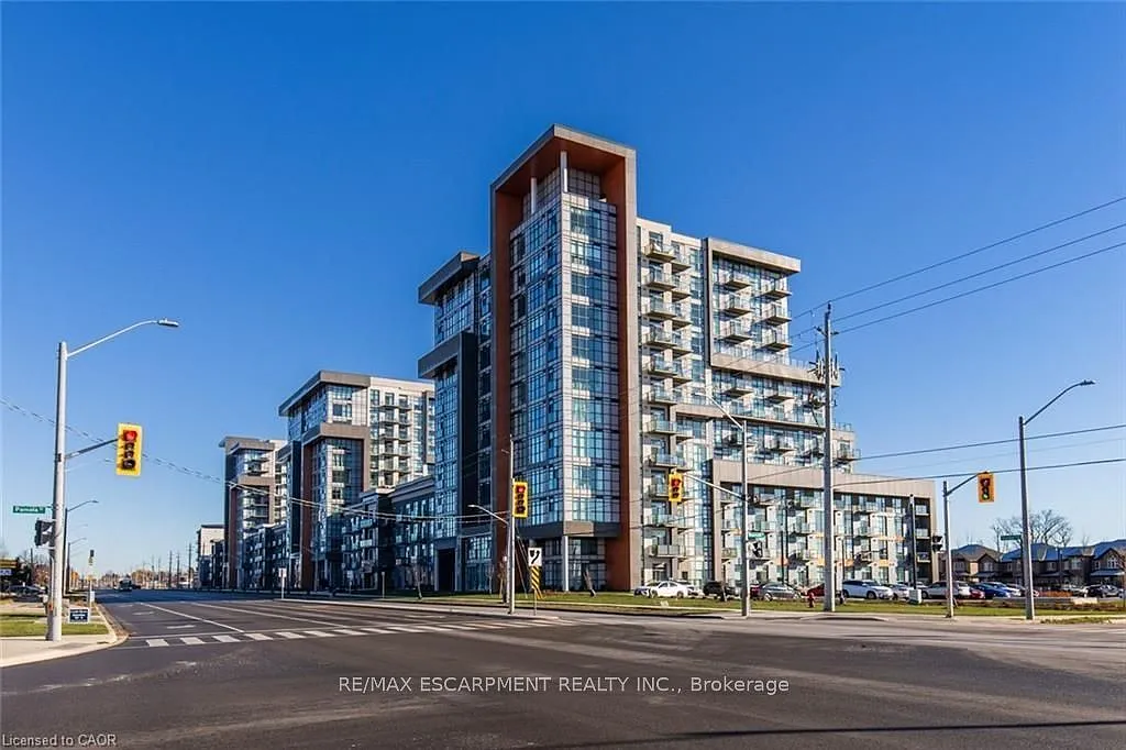 Photo 1 of 18 - 470 Dundas St E #326 - Hamilton, ON Primary Photo - 470 Dundas St E #326