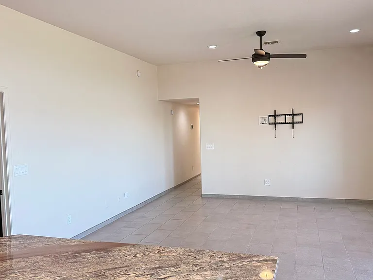 4440 W Mountain Side Dr — Photo 17