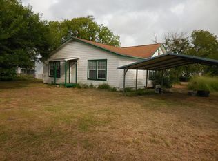 628 Austin St W, Matagorda, TX 77457