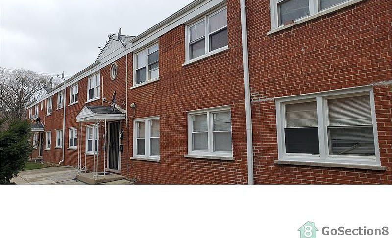 1st image of 126 N Menard Ave