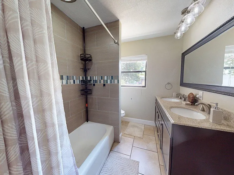 1417 27th St W — Photo 24