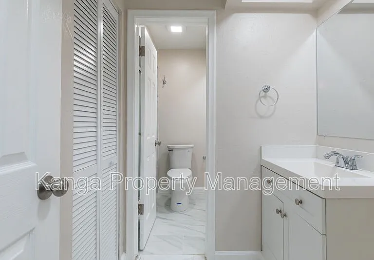 7750 SW 10th Ct #B — Photo 25