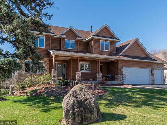 2nd image of 3586 Woodland Ct