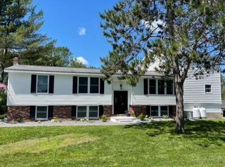 2 Old County Rd, Veazie, ME 04401