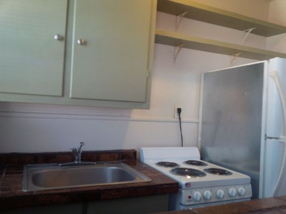 5th image of 803 Eleanor Ave #B