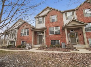 625 Conservatory Ln, Aurora, IL 60502