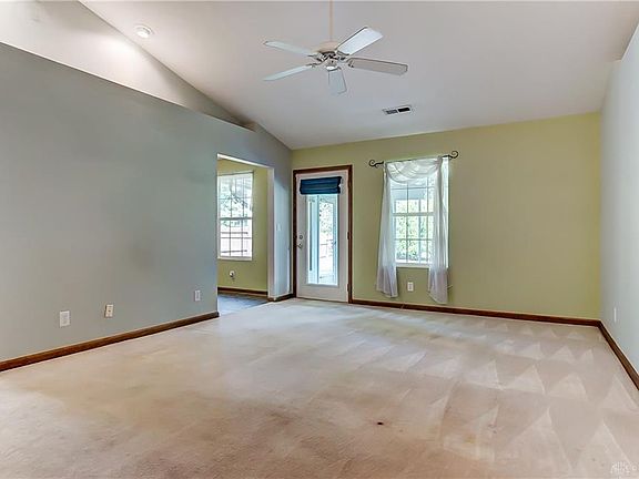 4th image of 105 Heckman Dr