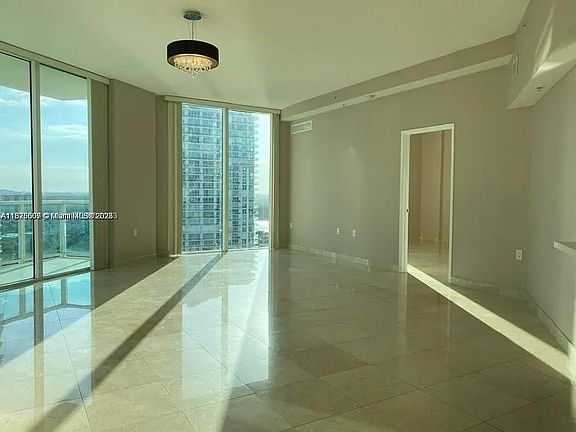 4th image of 150 Sunny Isles Blvd #1800