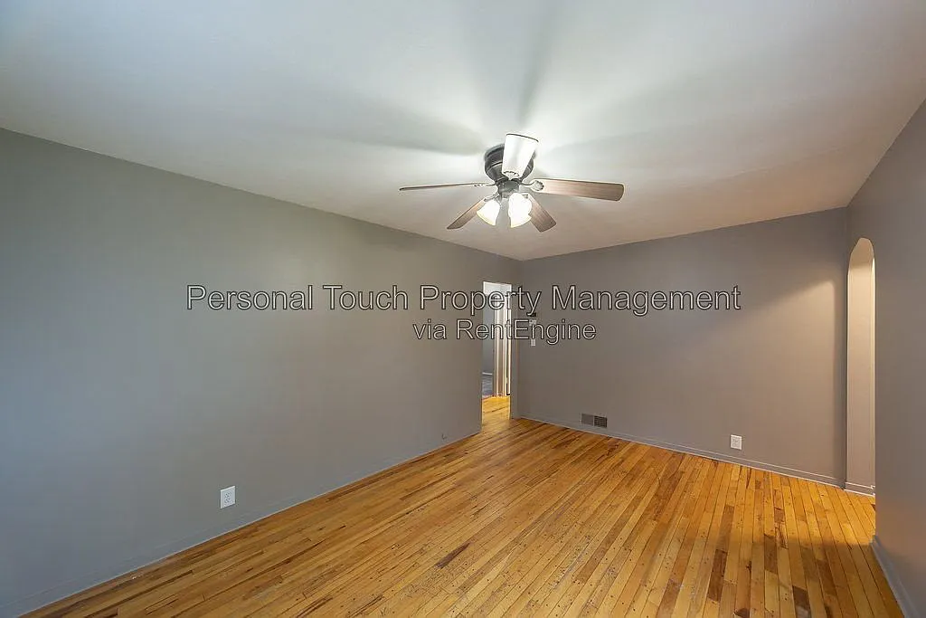 3 bed, 2.0 bath, $1,695 — Photo 2