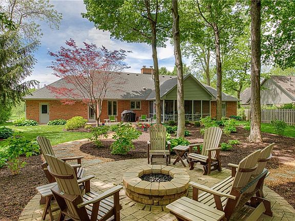 3rd image of 9225 Eastwind Dr
