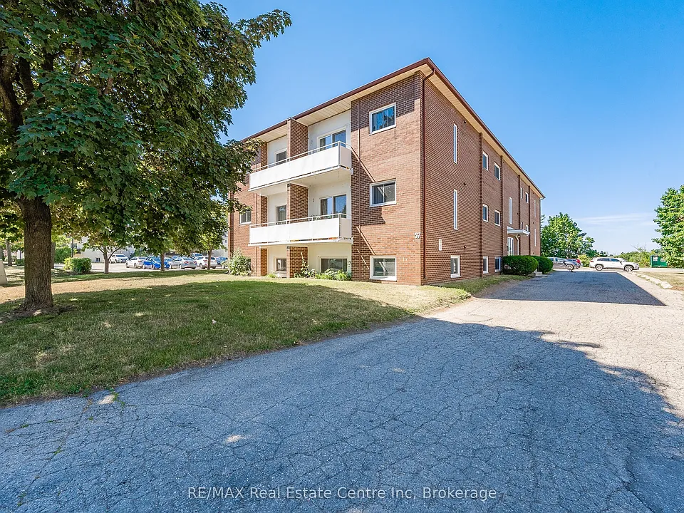 57 Conroy Cres #102