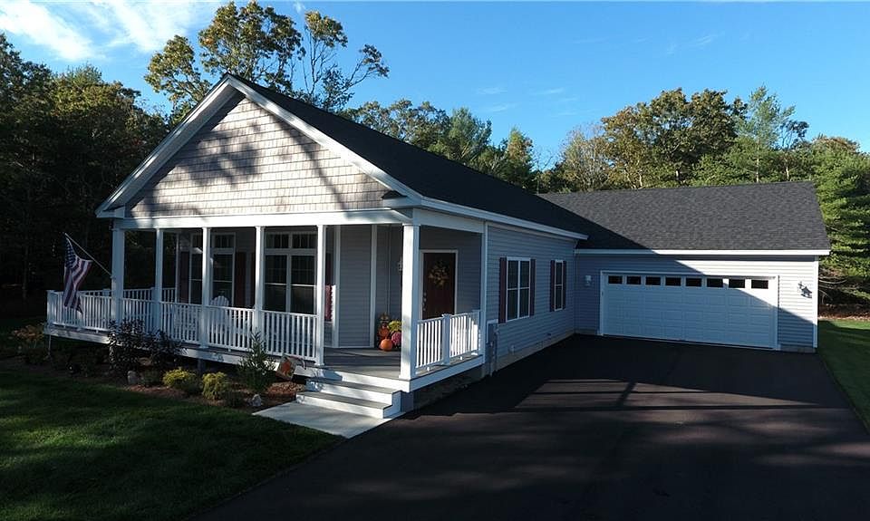 1st image of 56 Fescue Ln #56