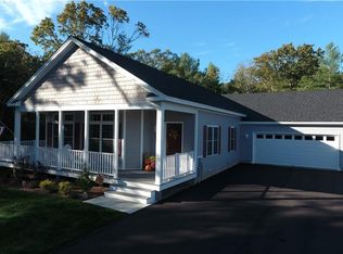 56 Fescue Ln #56, Wakefield, RI 02879