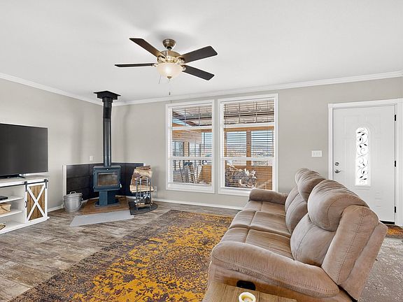 4th image of 25 Brent Rd