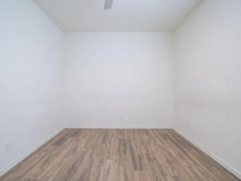 10872 W Marshall Ave — Photo 12