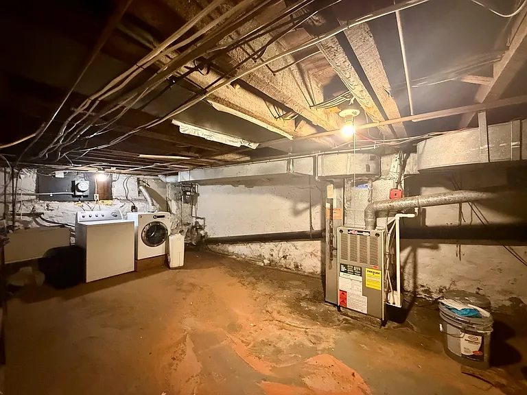924 Lovering Ave — Photo 16