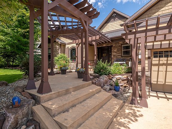 4th image of 10651 Coulter Pine St