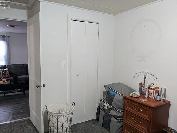 4th image of 1516 West St