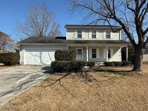 141 Plow Point Ln, Jacksonville, NC 28546