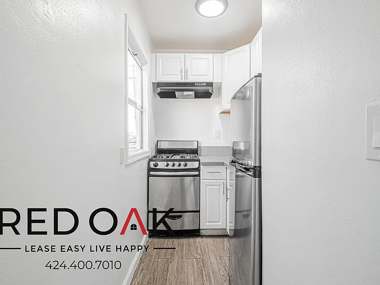 1269 N Normandie Ave #1/4 — Photo 4