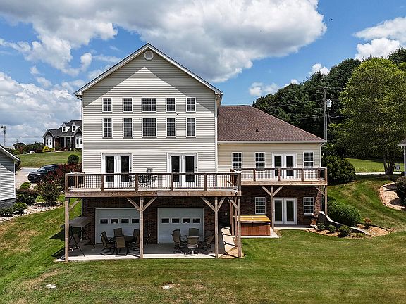 5th image of 334 Windmill Ln