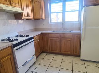 1700 Pilgrim Ave APT 3, Bronx, NY 10461