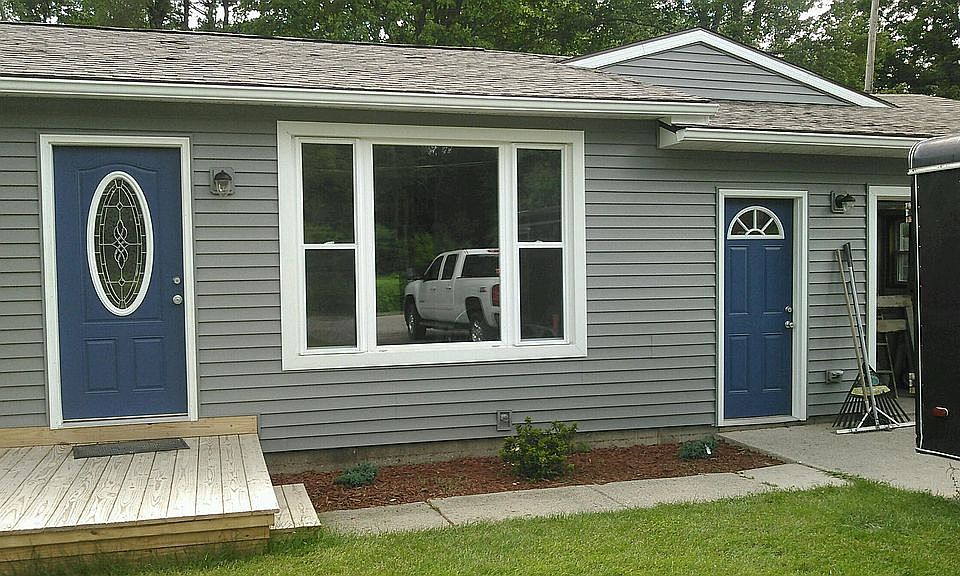1st image of 328 W Lackie Ct