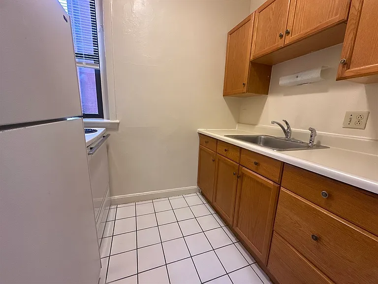 1242 Commonwealth Ave #45 — Photo 3