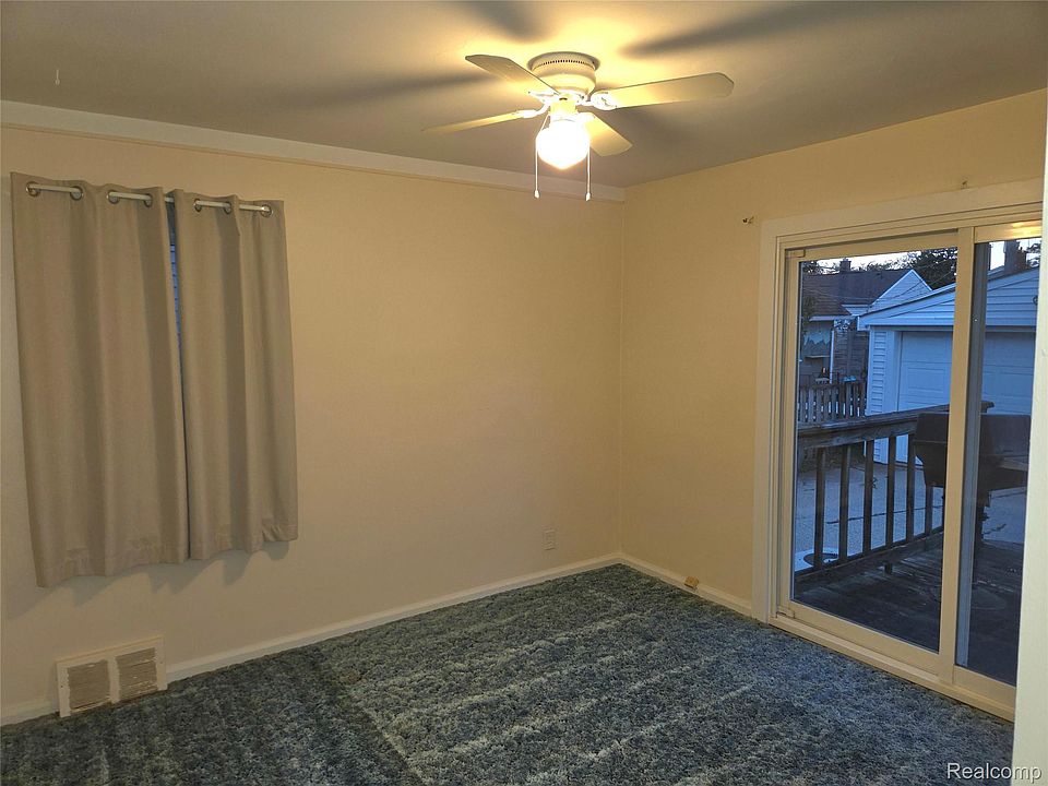 294 Charlevoix St, photo 15