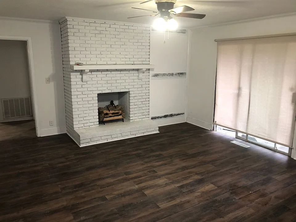 1023 Cynthia Cres