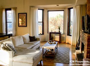 937 W Fletcher St #2F, Chicago, IL 60657