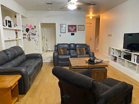 5th image of 901 Tori Ln