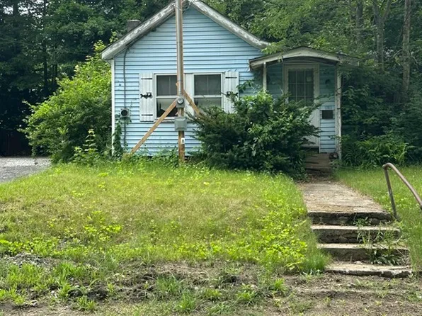 158 Fairview Ave, Athol, MA 01331