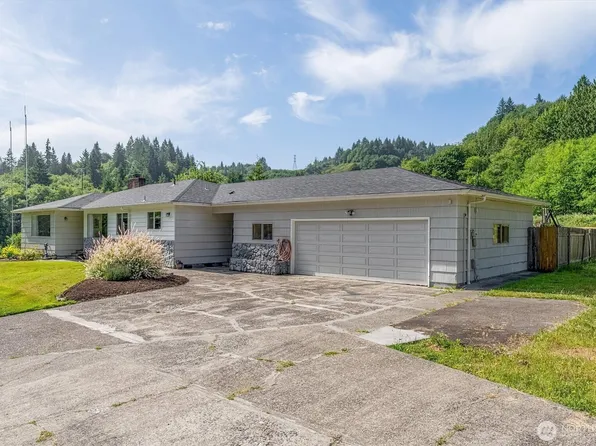 841 Hazel Dell Road, Castle Rock, WA 98611