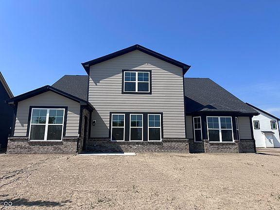 3rd image of 9879 Creekside Cir
