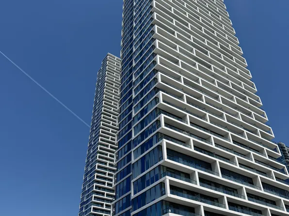 5 Buttermill Ave, Vaughan, ON