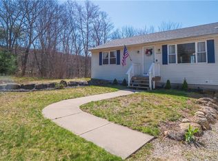 4200 Flat River Rd, Greene, RI 02827