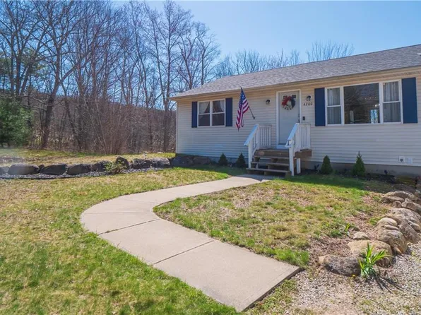 4200 Flat River Rd, Greene, RI 02827