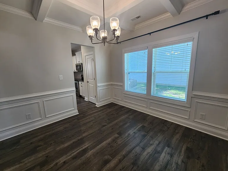 1808 Stackhouse Dr — Photo 6