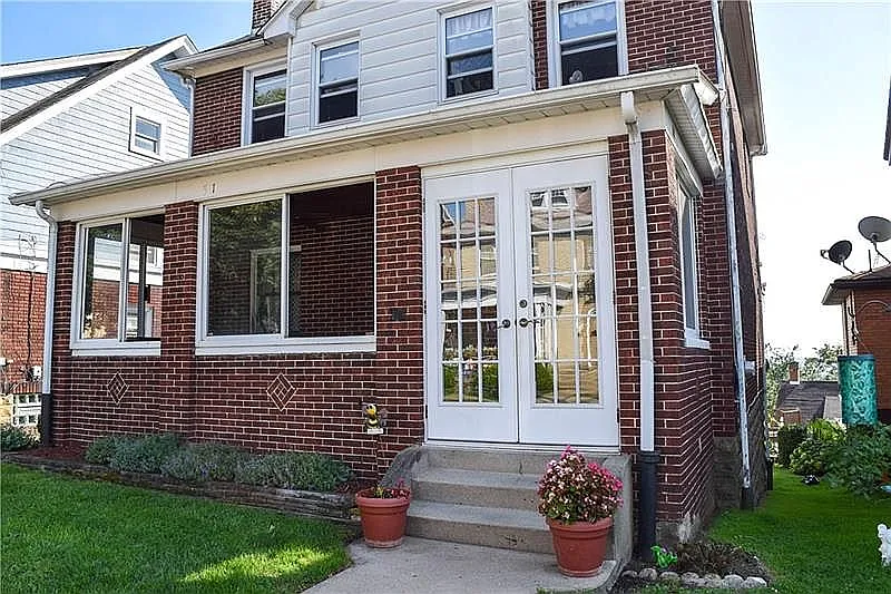 51 Perryview Ave photo 1