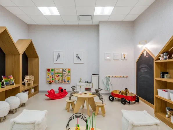 1065 Second Avenue image 6 of 27