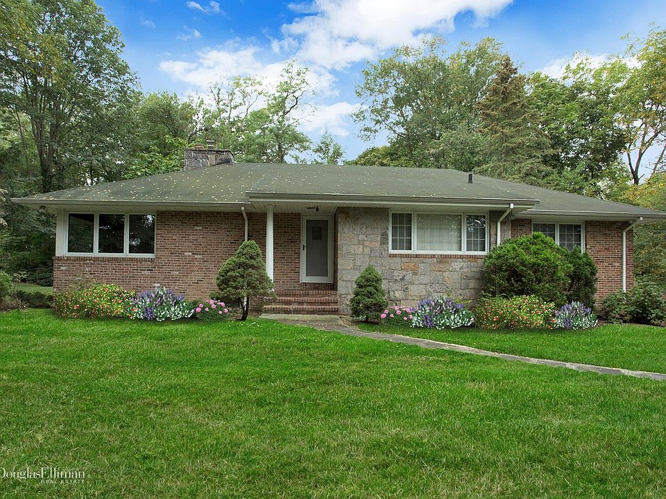 1st image of 38 Mineola Ave