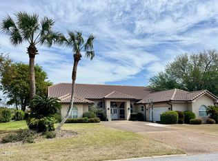 121 Dragon Cir, Panama City Beach, FL 32408