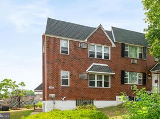 3969 Rowena Dr, Philadelphia, PA 19114