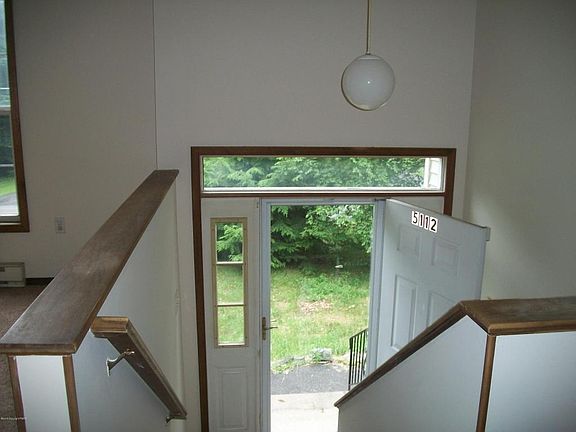 2nd image of 1576 Belgravia Dr